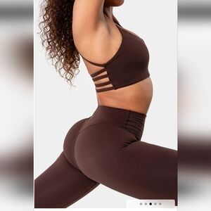 Kamo Fitness Serenity Highwaist Legging In The Color Purple Potion Size M